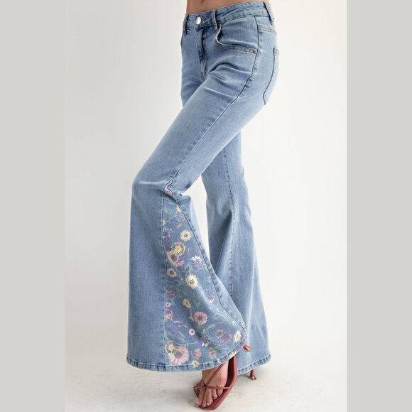 EASEL Vintage Style Floral Bell Bottom Flare Jeans - Picture 1 of 6